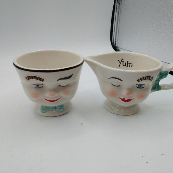 Bailey's Irish Cream Sugar Bowl and Creamer Set 1996 Limited Edition Yum Winking - Picture 1 of 10